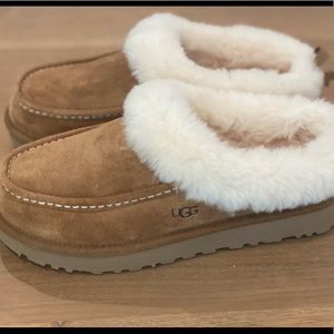 UGG Grove Genuine Shearling Trim Slipper